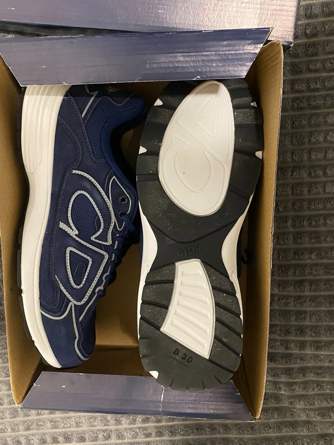 Blå sneakers med vita detaljer - 1