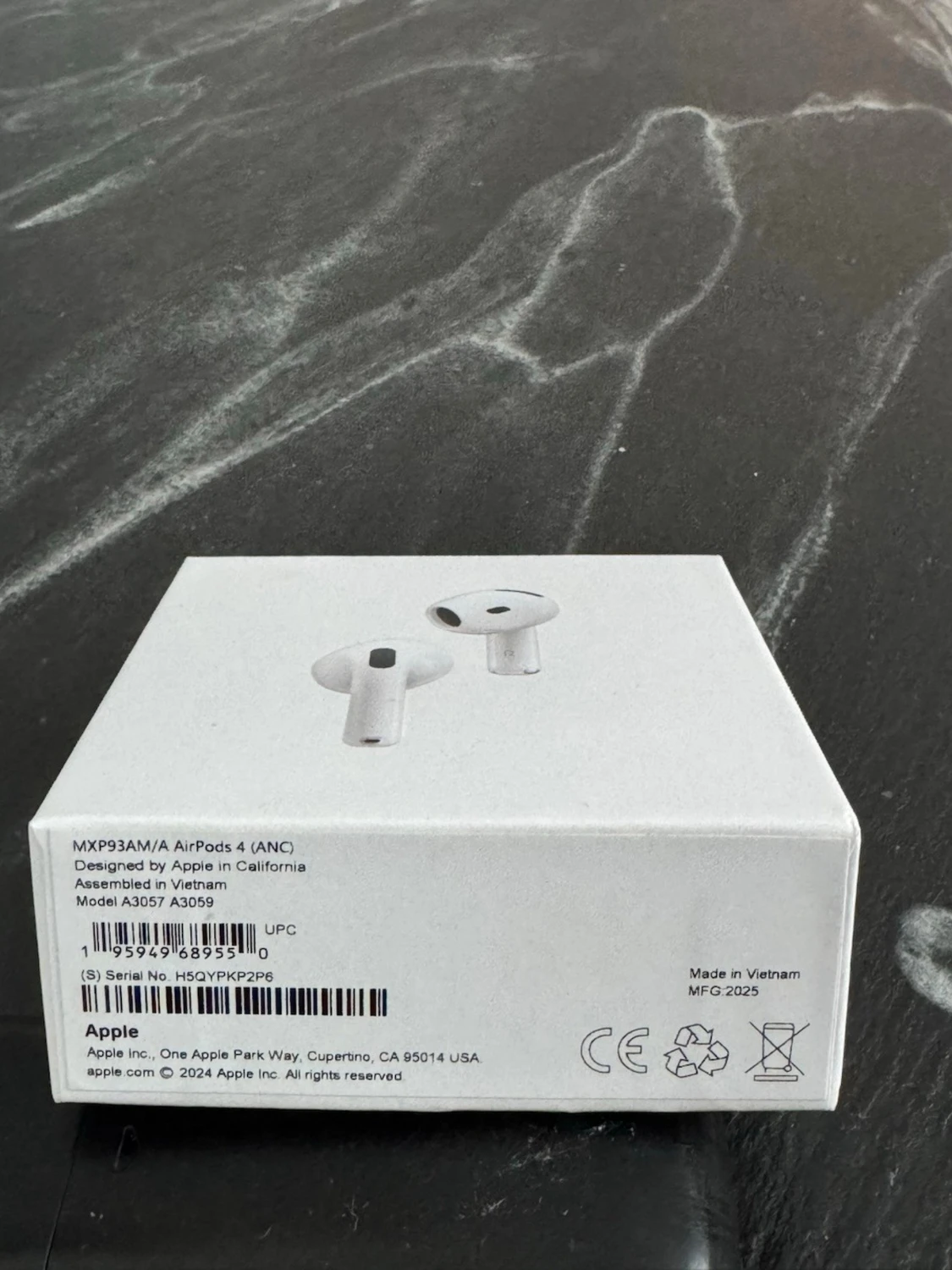 Apple AirPods 4 - 3