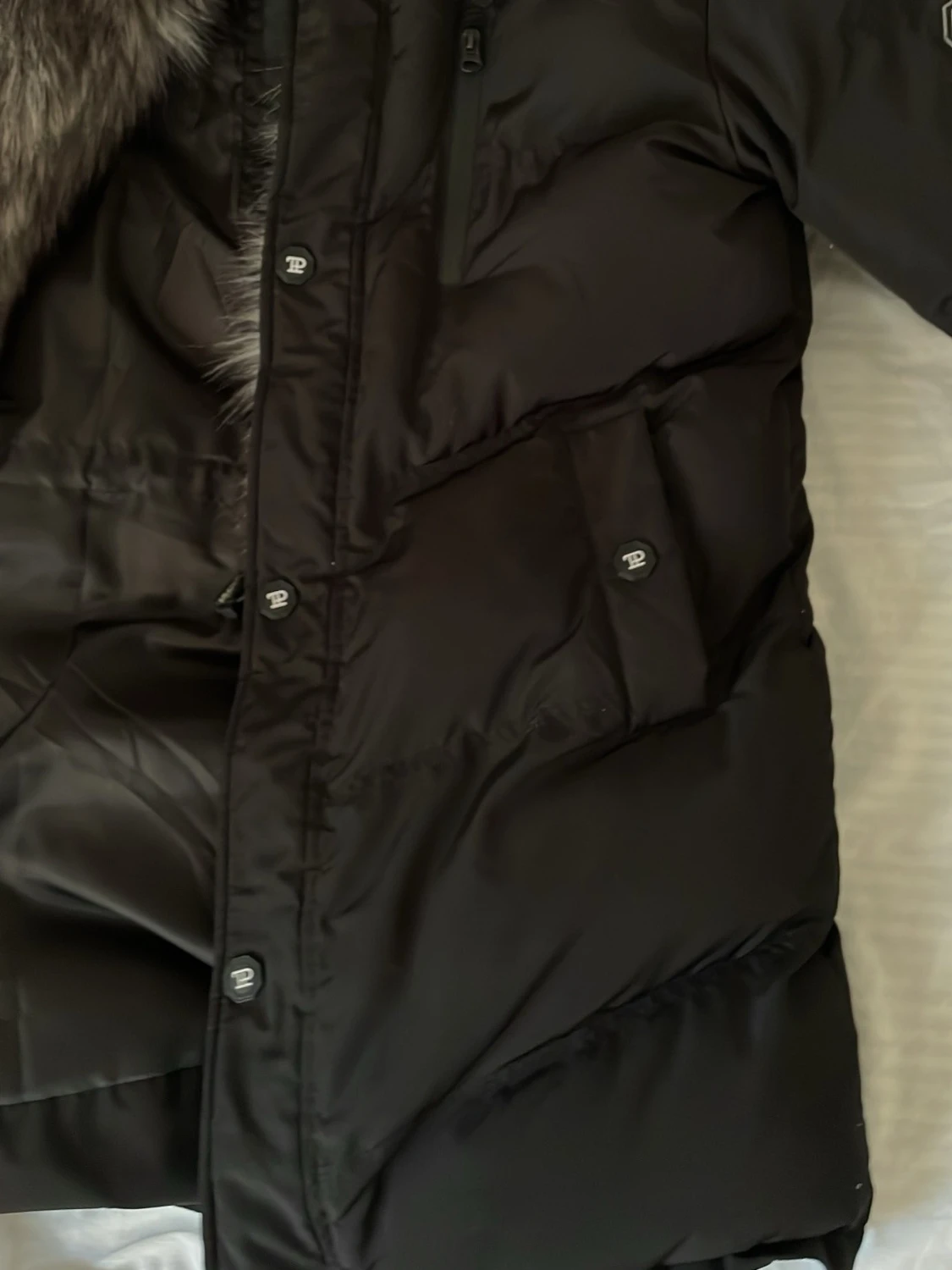 Svart parkas från TPDY  - 4