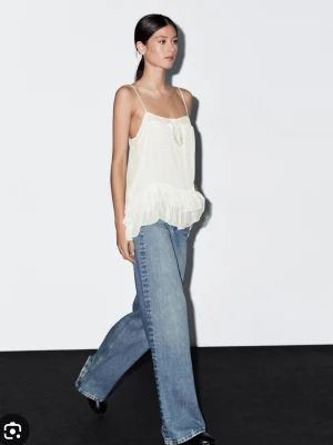 Massimo Dutti top - Vitt linne från Massimo Dutti. Älskar denna stilrena top med så fina detaljer! 💕storlek S