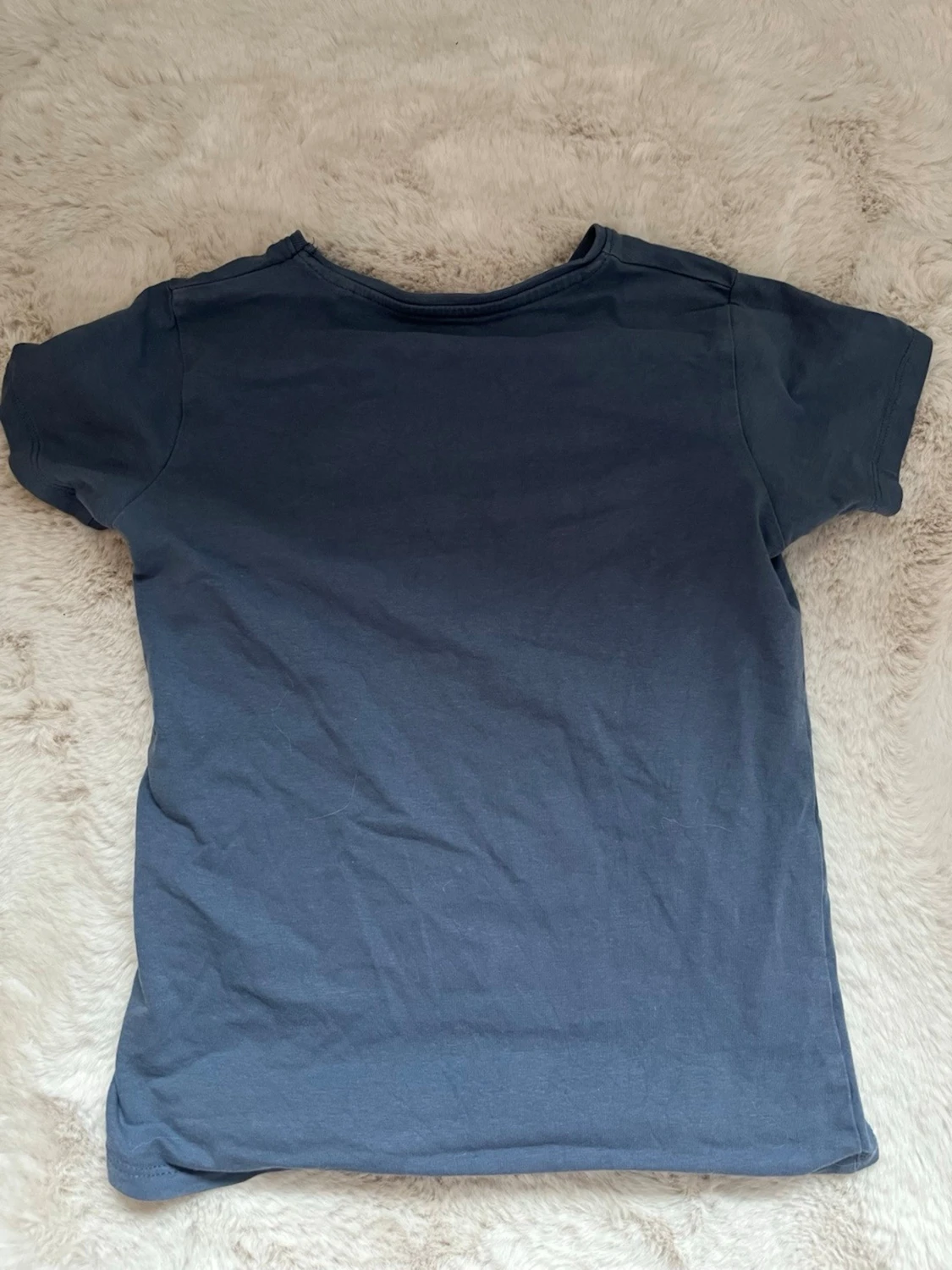 Blå T-shirt 
