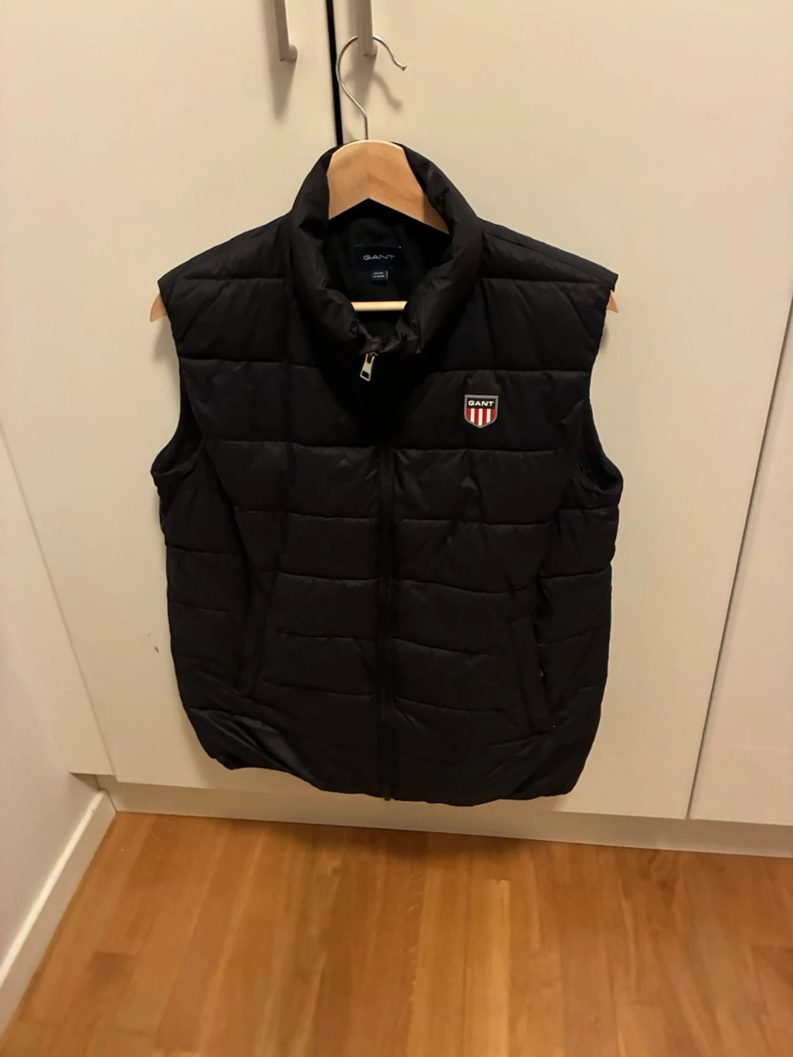 Svart GANT väst  - 1