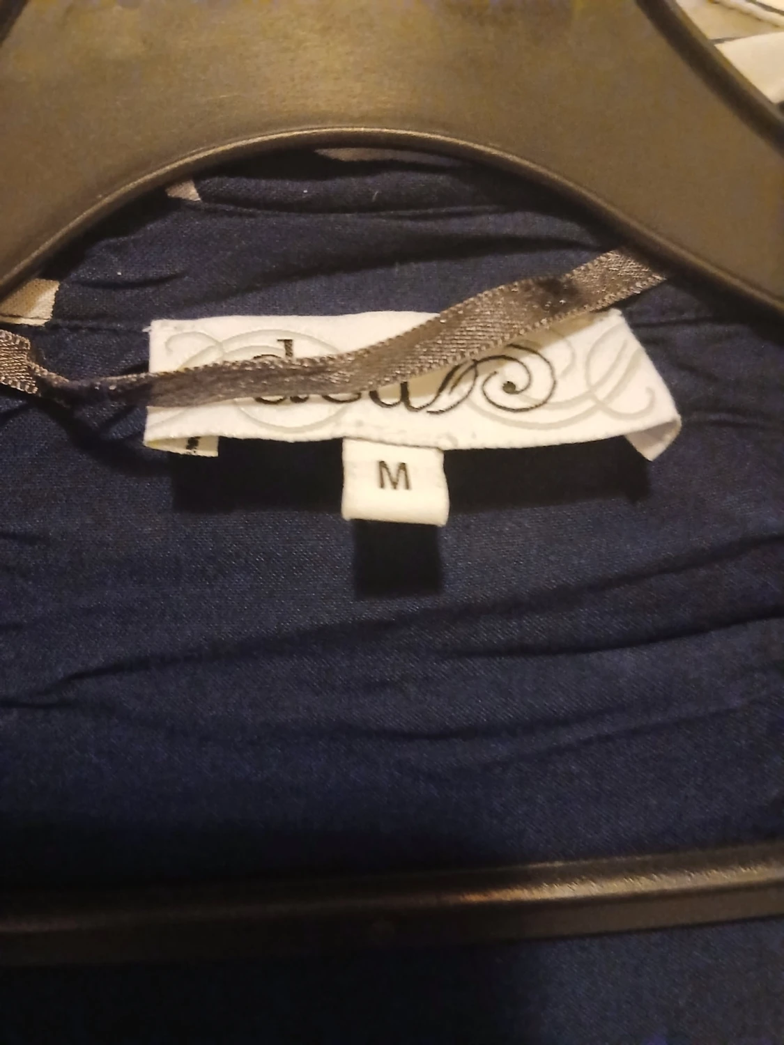 Marinblå långklänning med blommor - 2