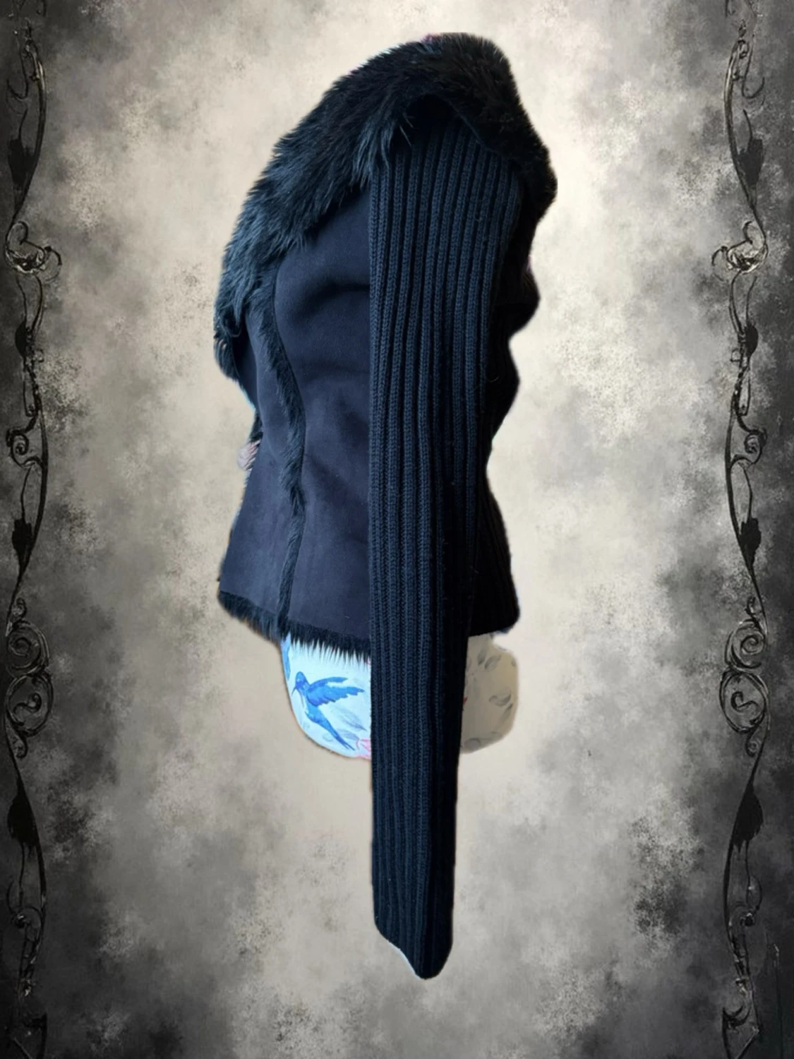 Svart cardigan med fuskpälsdetaljer - 1