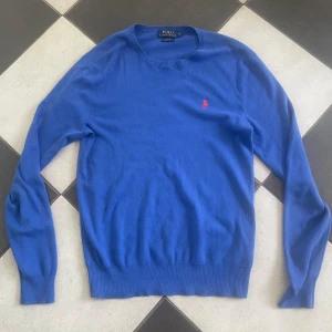 Ralph lauren tröja  - Jättesnygg Ralph lauren tröja. Skicket är som nytt. Storlek S men passar även M