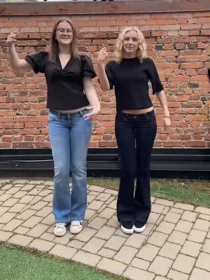 00 super low kick - Snygga lågmidjade jeans från Abrand. Nypris 999