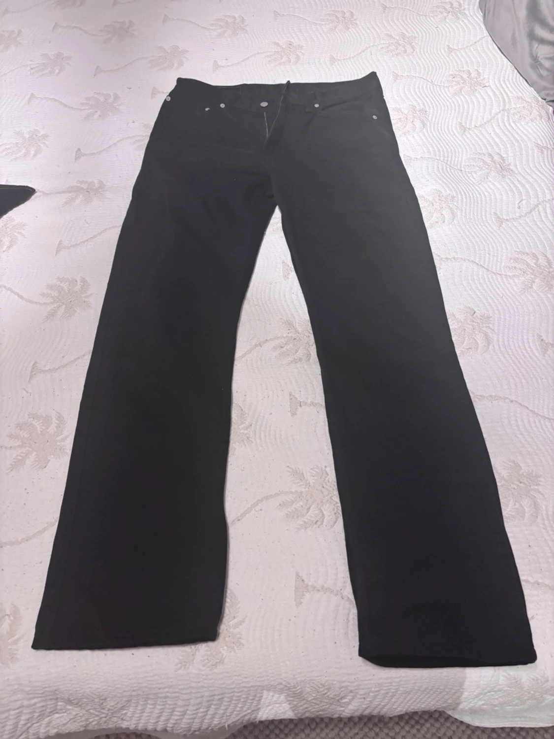 Svarta Levi's raka jeans