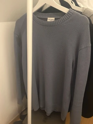 John Henric tröja  - Mycket bra skick, storlek M, ljusblå 