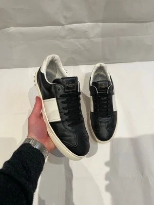Valentino flycrews  - Skick: 9.5/10