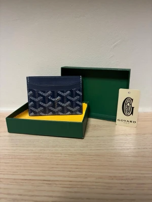 G*yard plånbok - Tjena! Säljer denna feta plånbok. Den är helt ny och inga täcken på användning. Vid frågor eller funderingar är det bara att höra av sig!