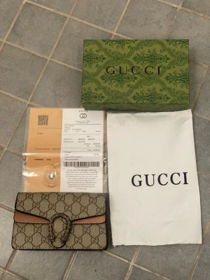 Fin dam/tjej väska  - Mini väska GG oandvänd 