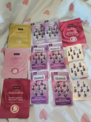 Balea Retinol Konzentrat Ampulle ansiktsmask  - Säljer 62  Balea Retinol Konzentrat ampuller och 4 sheet masks från Sence. Perfekt för dig som vill boosta huden med retinol och återfuktande ansiktsmasker. Alla produkter är i smidiga förpackningar, enkla att använda.