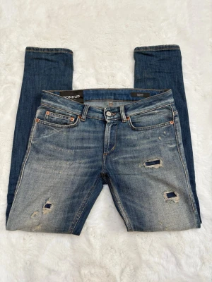Dondup jeans | W27 - Dondup Monroe jeans | storlek: w26 men passar mer w27 | nypris: 3000! | hör av dig vid frågor! | v.collection