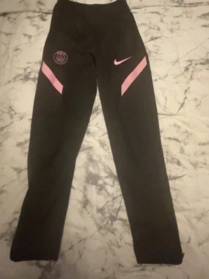 PSG Nike byxor  - Svart rosa 