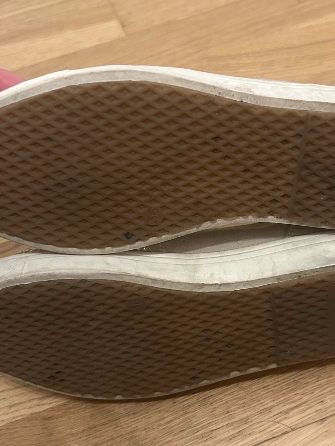 Grå slip-on sneakers med strass - 3