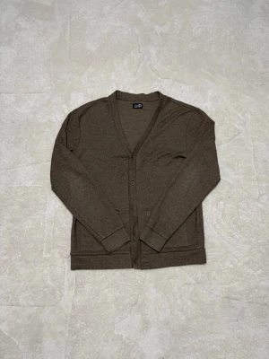 Cheap Monday kofta - Brun kofta från Cheap Monday, mycket bra skick