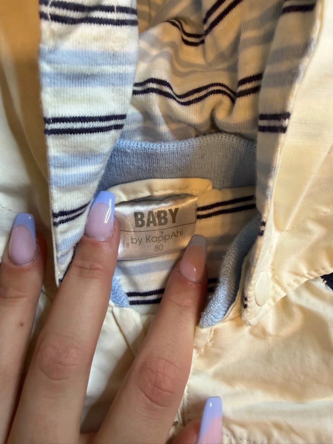 Vit och blå vindjacka KappAhl Baby - 1