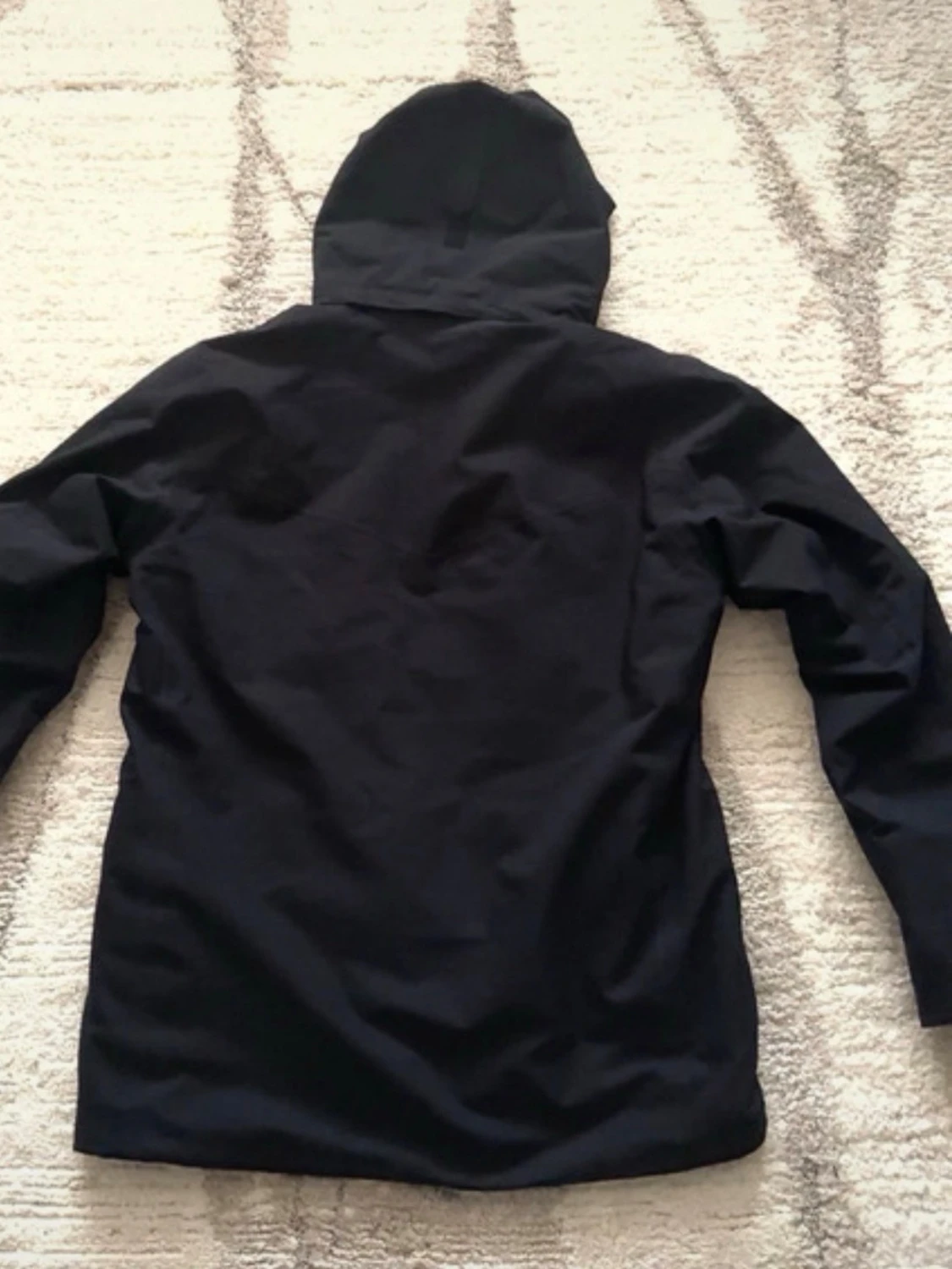 Svart vindjacka från Peak Performance - 1