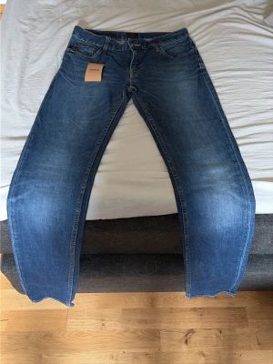 Tiger of sweden  - Säljer dessa feta jeans från tiger of sweden skit feta st 30/34 bara höra av er vid fler frågor 