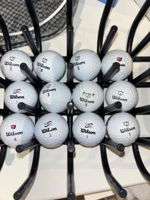 Wilson golfbollar, 12-pack - Wilson mix 12 pack