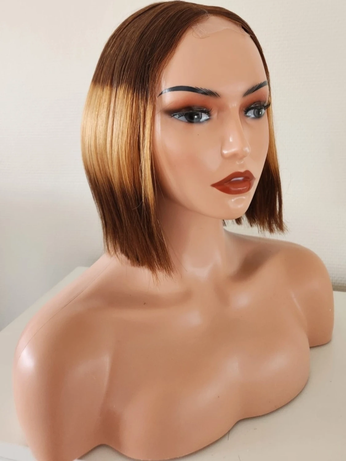 100% human hair äkta hår vetnamen Kort peruk i brunt och blont - 1