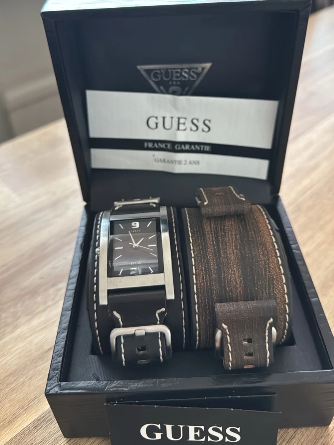 Guess rektangulär klocka med läderband - 1