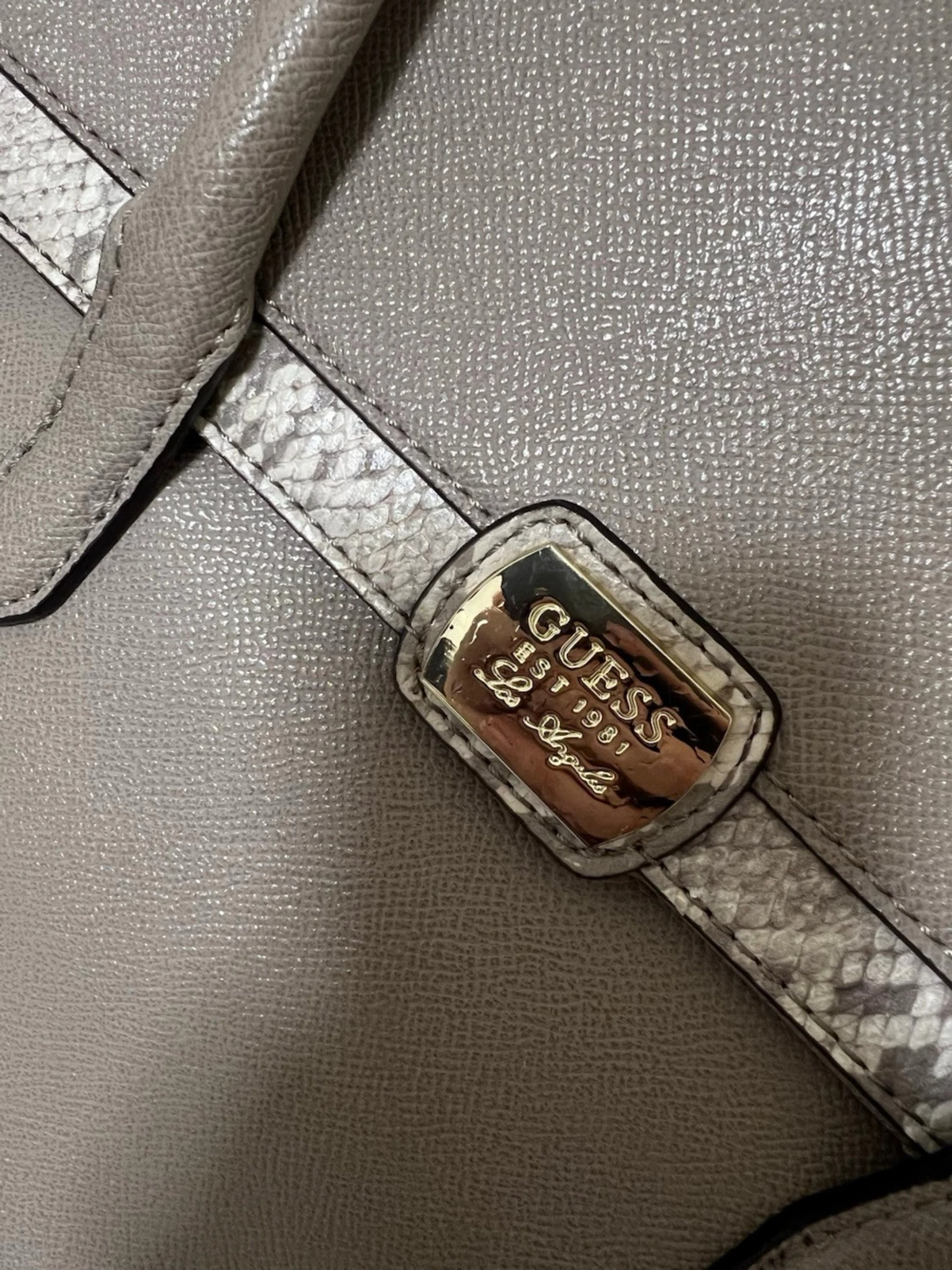 Beige handväska med ormmönster - 3