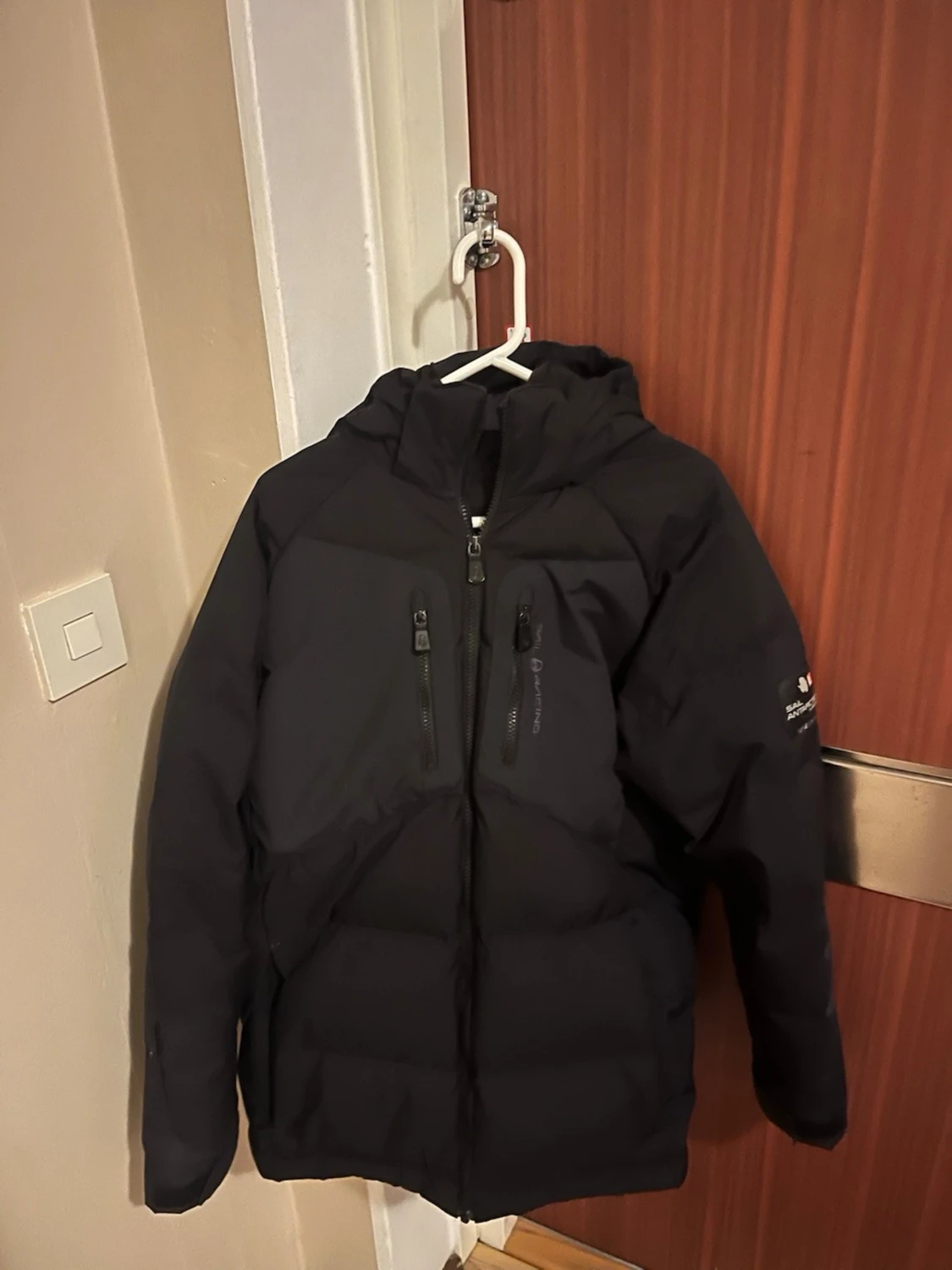 Svart pufferjacka från Sail Racing