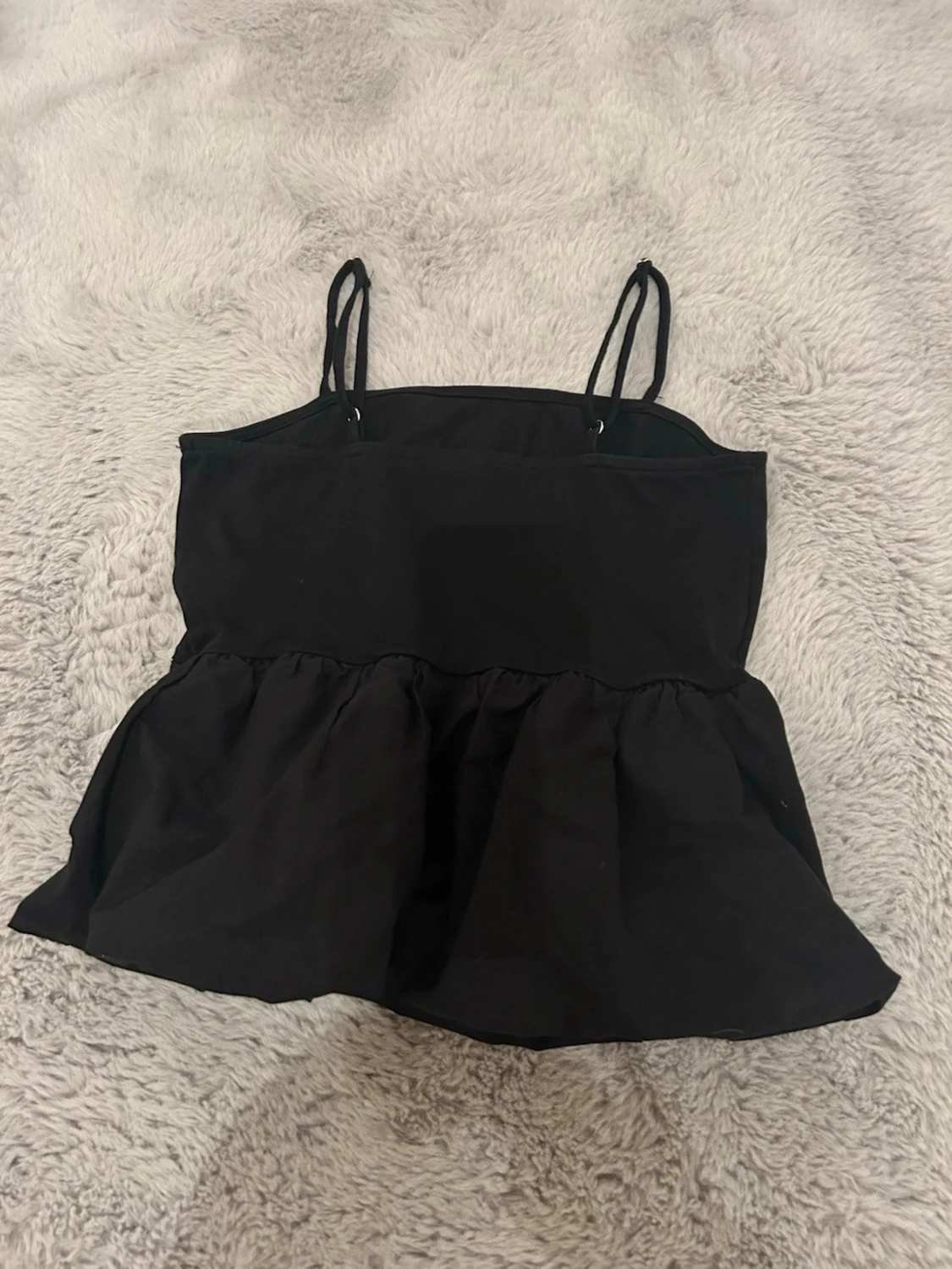 Svart volang topp - 2