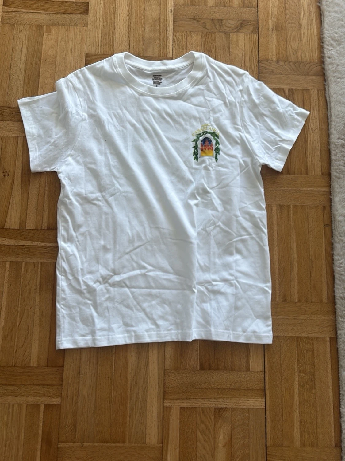 Vit t-shirt med tryck från Casablanca