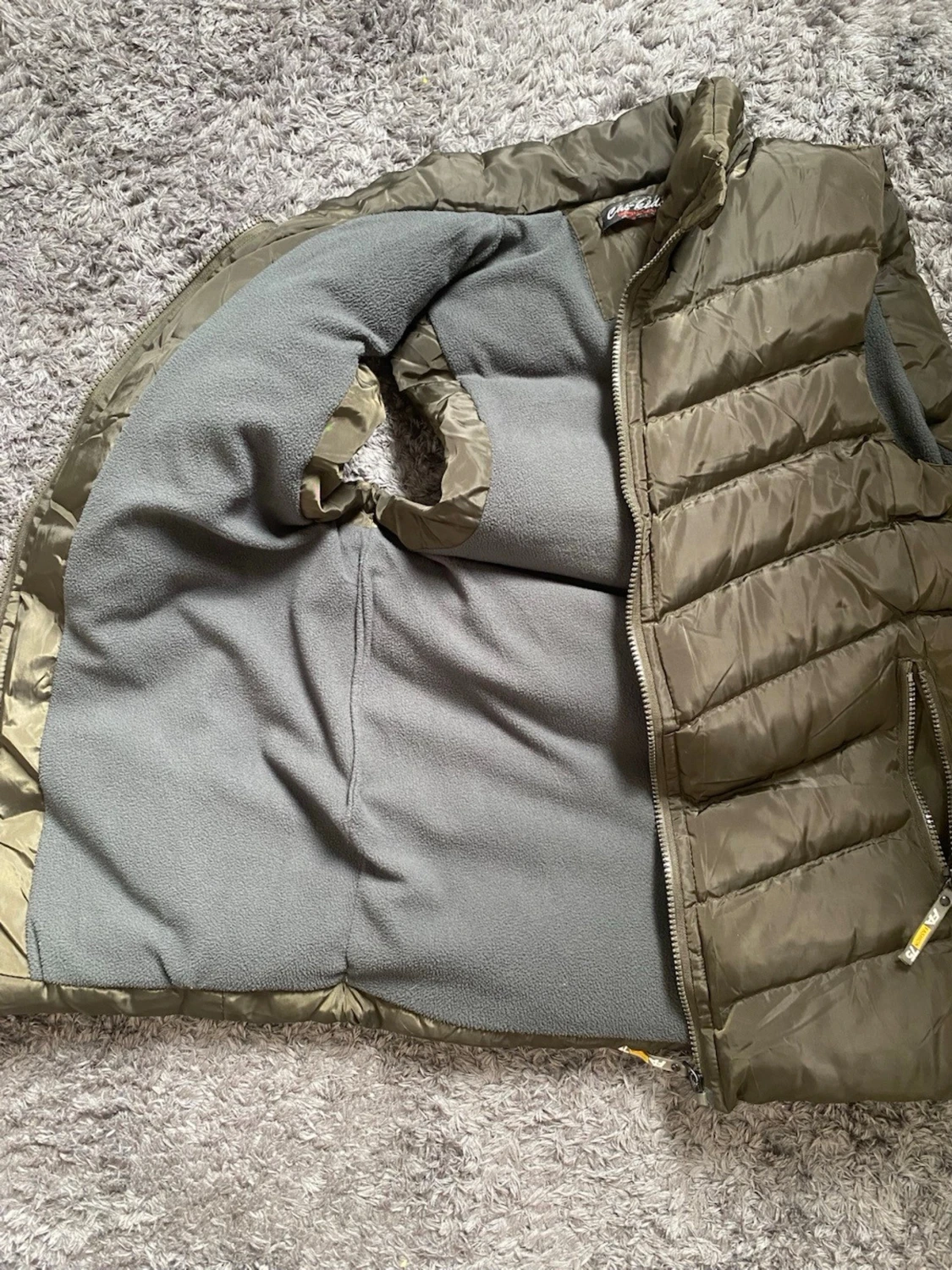 Olivgrön dunväst med dragkedja - 2