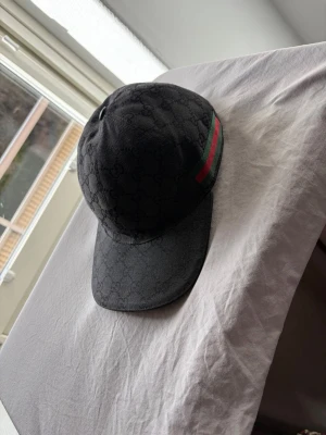 Gucci keps svart - Storlek S box finns äkta