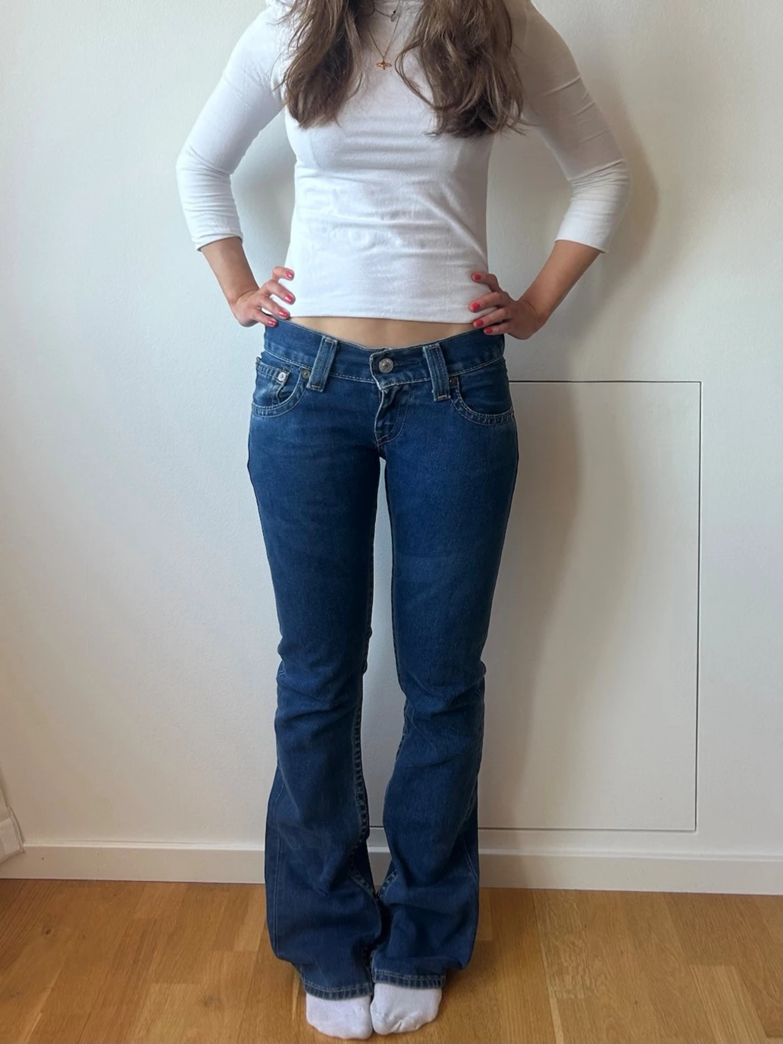 Blå bootcut jeans från Levi's - 1