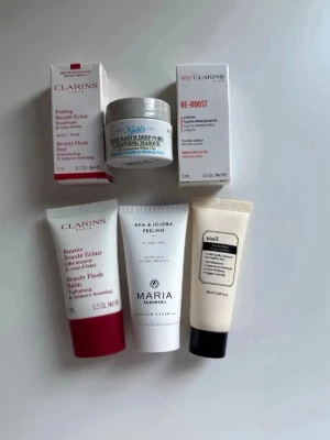 Hudvårdsprodukter  - Olika mindre storlekar. Aldrig använda. 