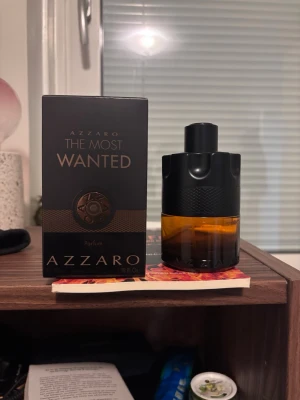 Azzaro The Most Wanted Parfum - Azzaro The Most Wanted Parfum.                                  100ml flaska men kanske 90ml kvar. Den är inte så mycket använd. Köpt på duty free Arlanda 