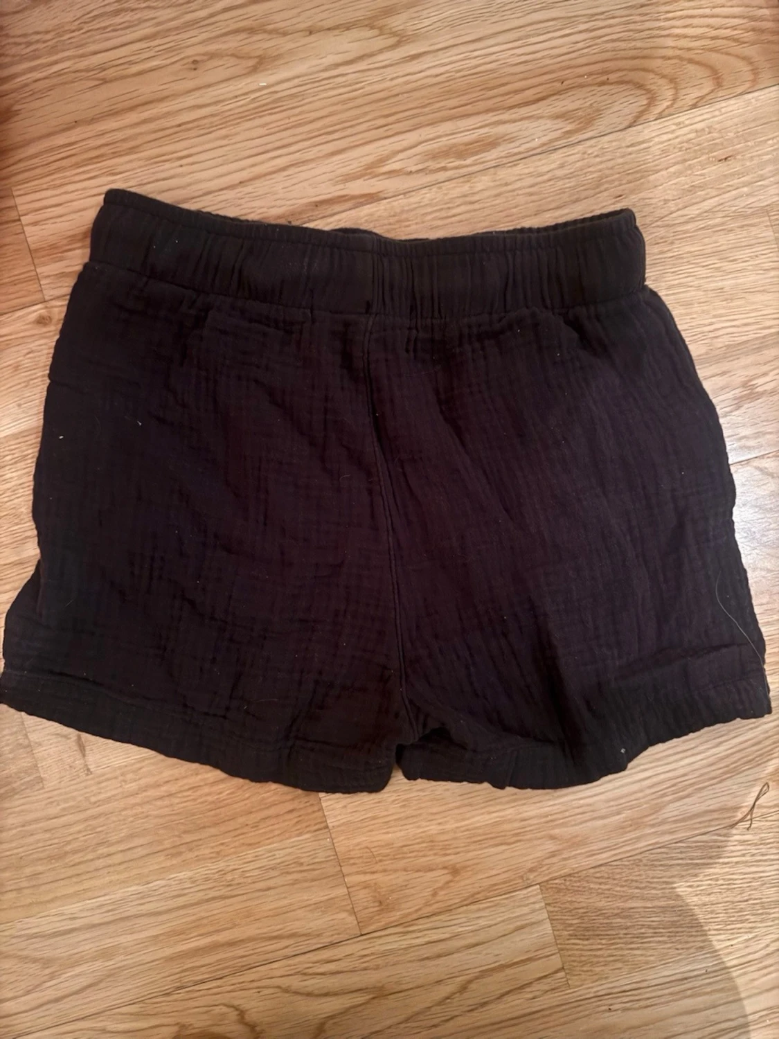 Svarta bomullsshorts med snörning - 1