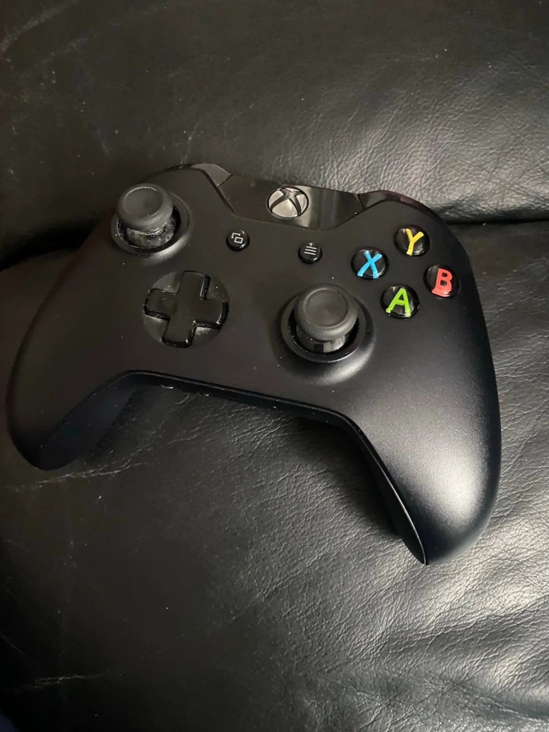 Svart Xbox handkontroll