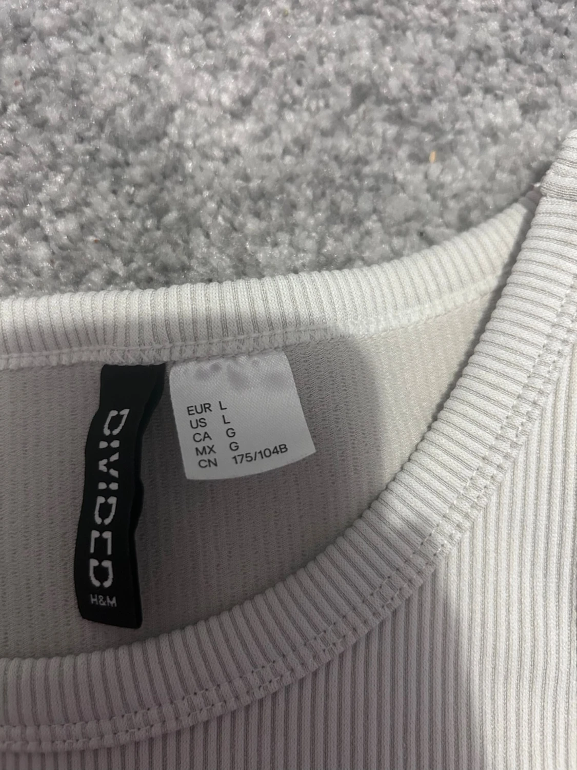 Vit ribbad linnetopp från H&M Divided - 1