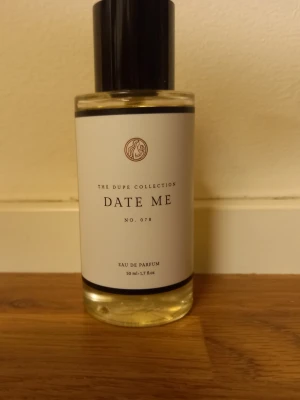 Date Me Eau de Parfum 50 ml - Gourmanddoft från Curiosa, knappt använd 