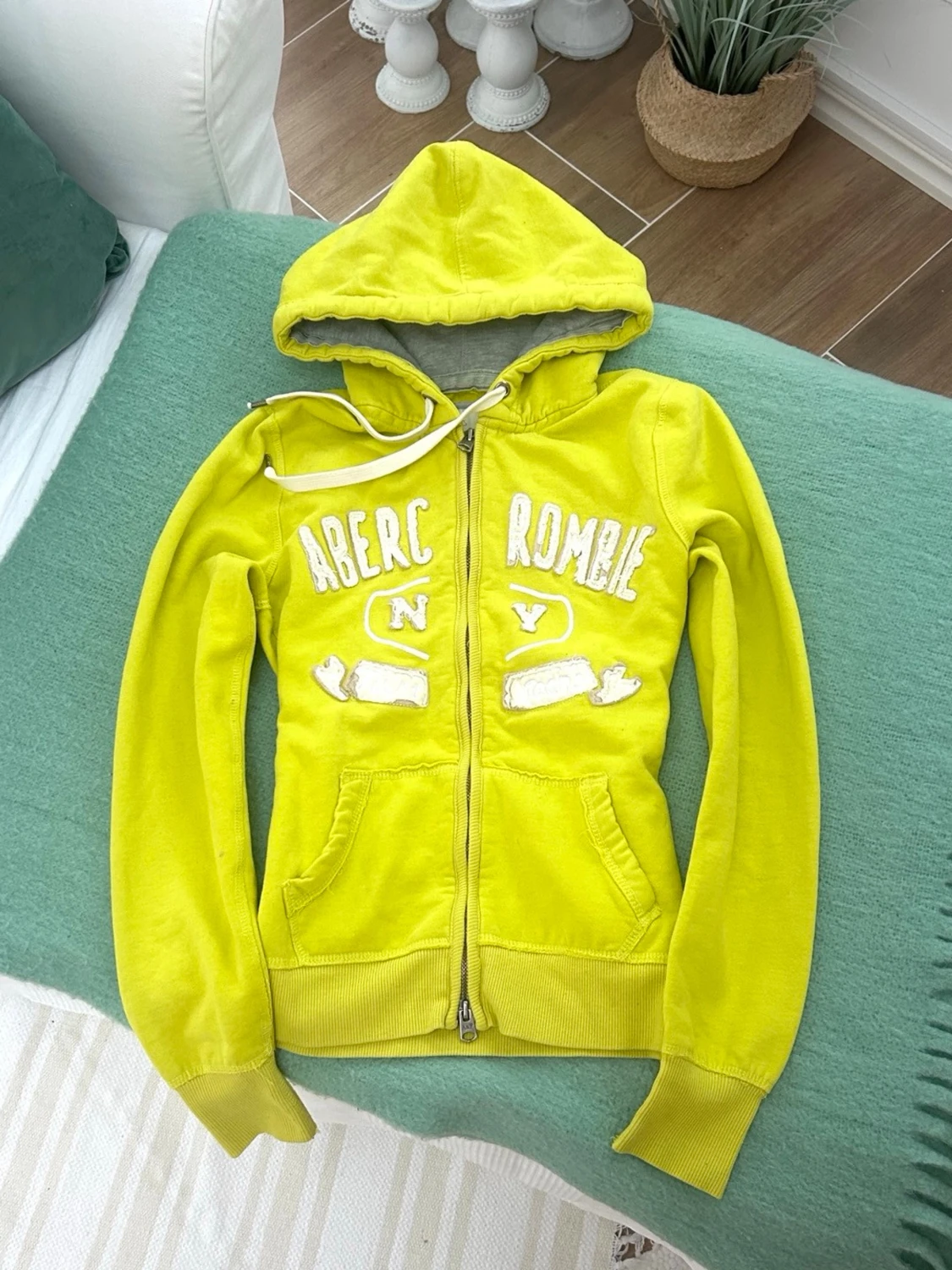 Abercrombie & fitch zip  - 1