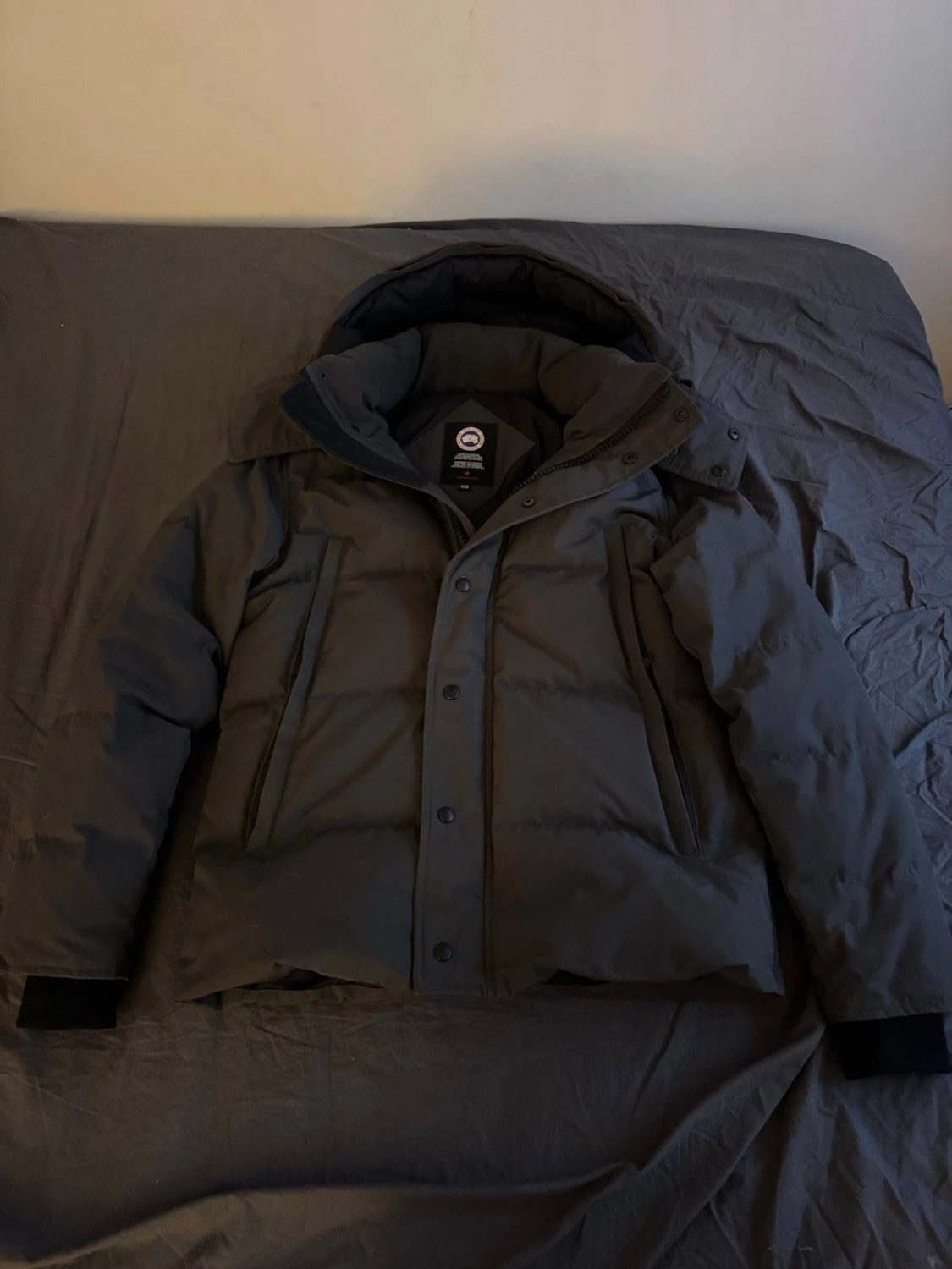 Mörkblå dunjacka från Canada Goose - 1