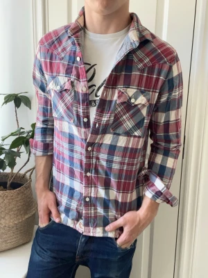 Ralph lauren skjorta / overshirt  - Ralph lauren skjorta / overshirt. Inga defekter!  Kom med frågor! 
