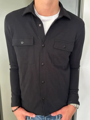 Selected Homme Overshirt - Strl - S | Skick - 10/10 | Nypris - ca 1200kr | Vid minsta lilla fundering är det bara att höra av sig!
