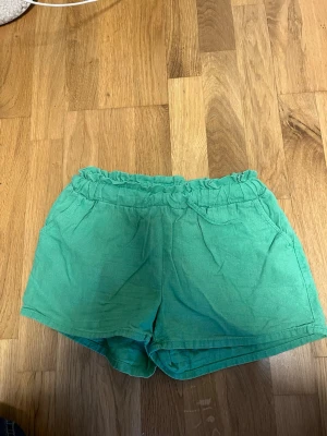 Gröna linne shorts - linne shorts
