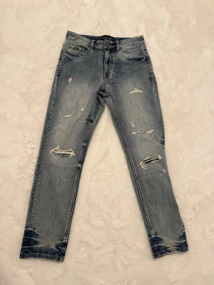 Supply & Demand Jeans - Supply & Demand Jeans i storlek 28W - XS. Hör av er vid intresse!😁