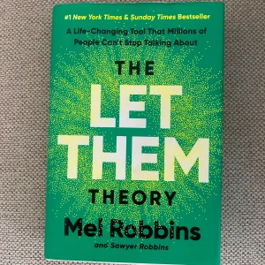 The Let Them Theory av Mel Robbins - Säljer boken 'The Let Them Theory' av Mel Robbins. Boken är inbunden och handlar om att släppa andras åsikter och leva sitt eget liv. Perfekt för dig som gillar personlig utveckling! 😊