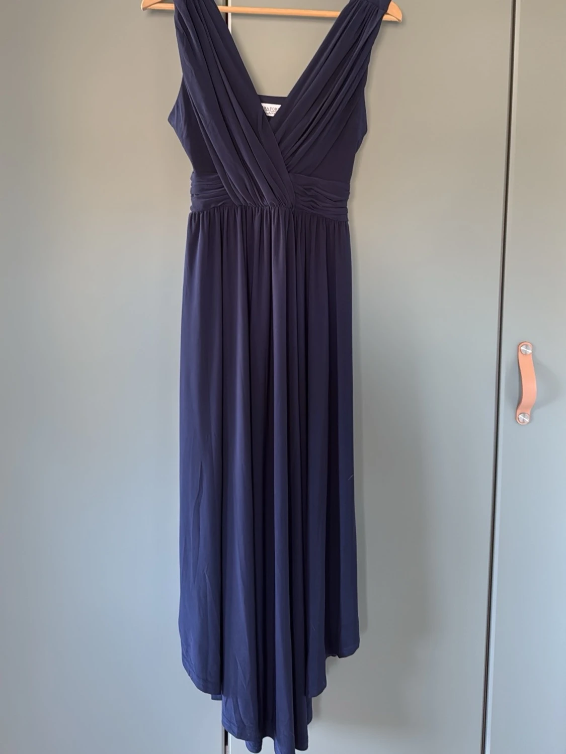 Marinblå långklänning Chiara Forthi