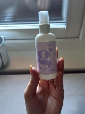 Gleeze setting speay - Setting spray från lykos egna märke. Testad en gång