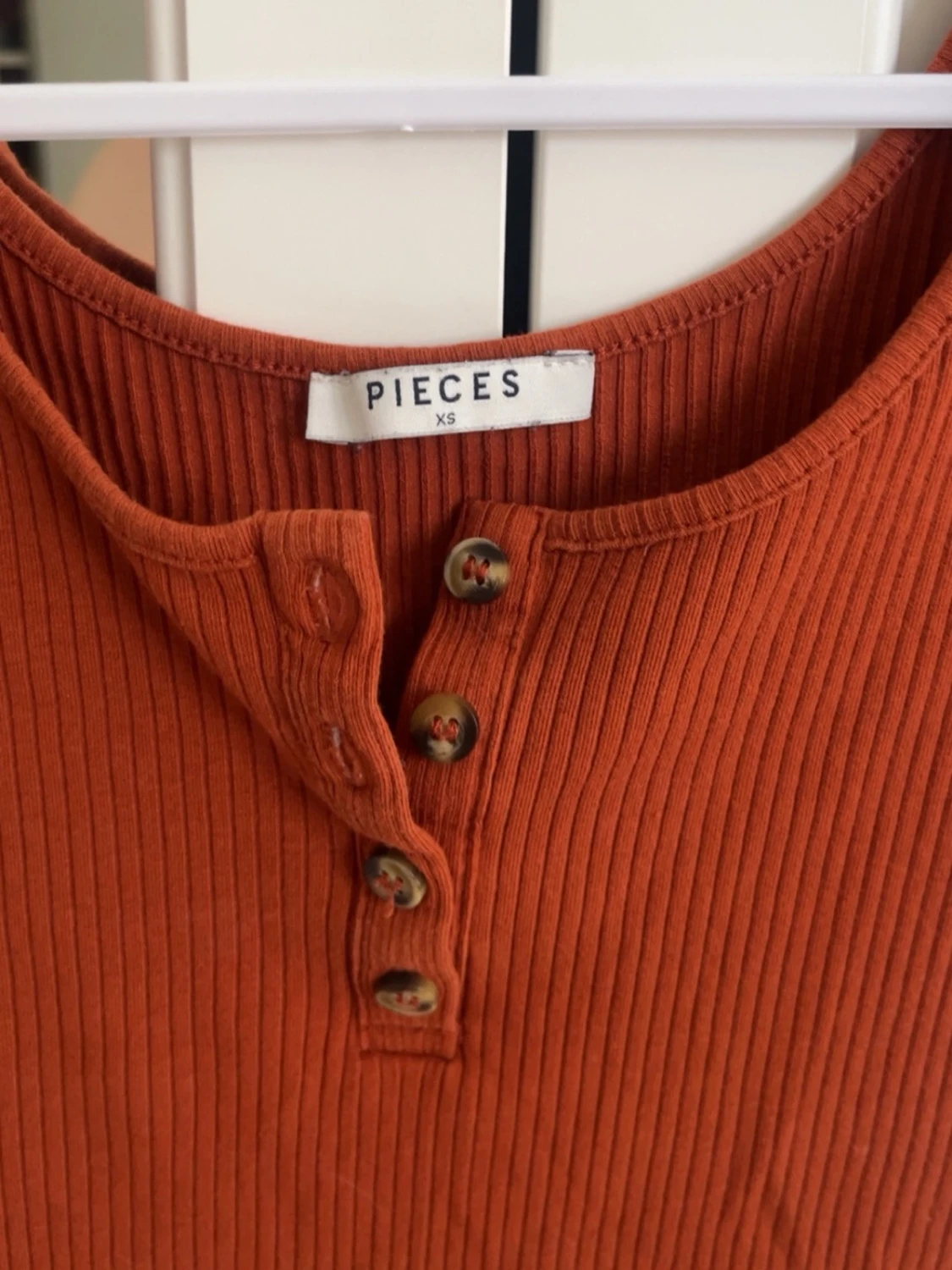 Vintage Rostbrun ribbad topp från Pieces - 1