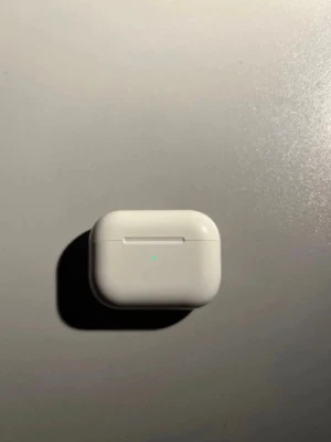 Airpods - Deee